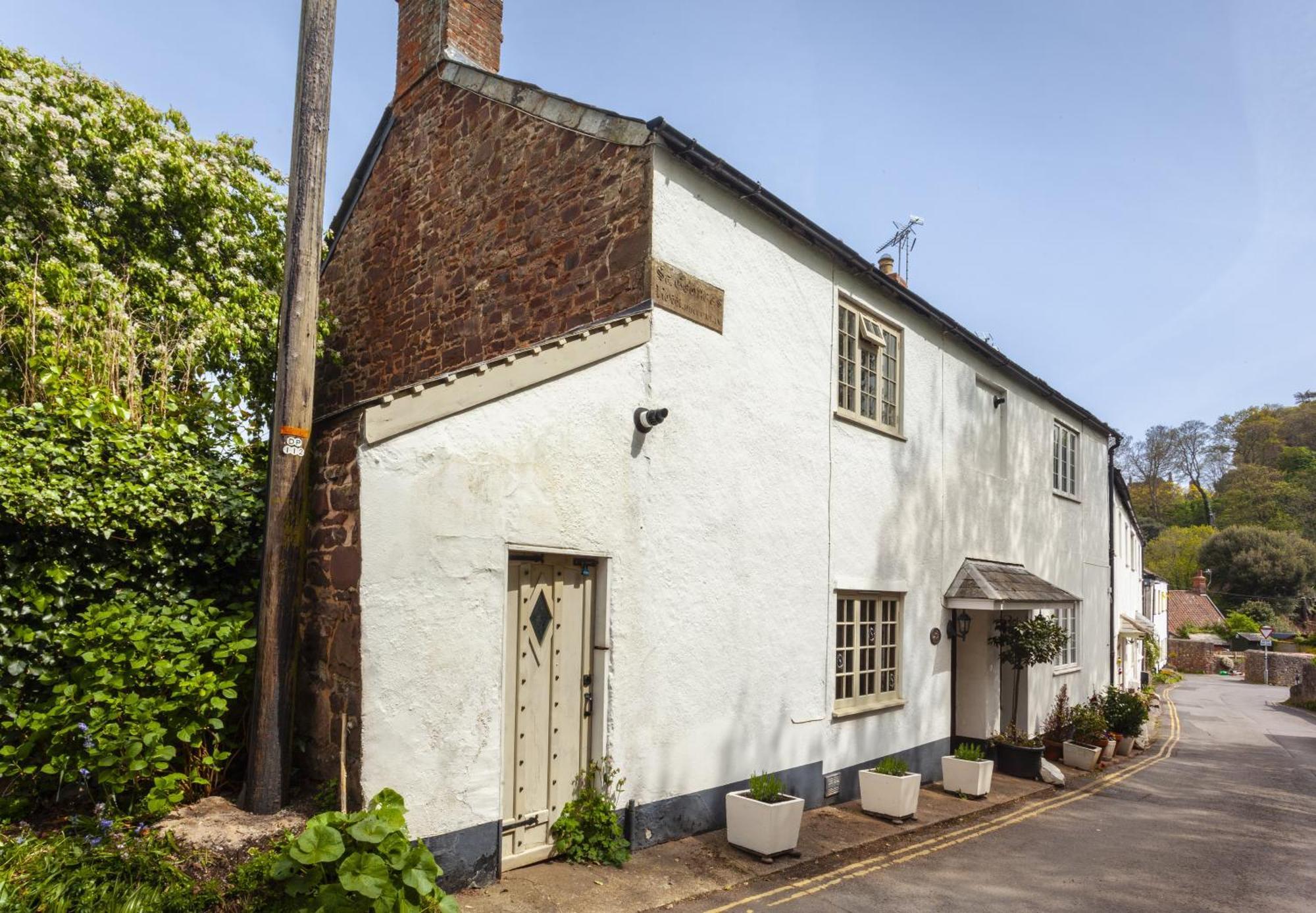 Ruffles Cottage ダンスター エクステリア 写真